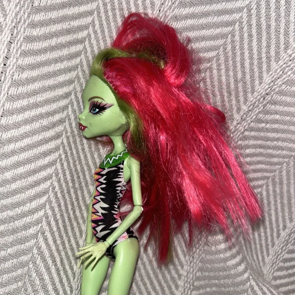Monster High Venus Mcflytrap Swim‎ Class Doll Original Outfit Beach Beasties C4